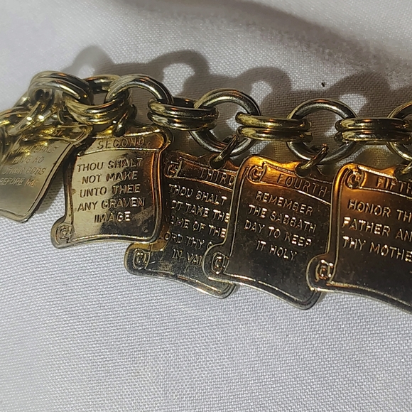 Vintage Dangle Charm bracelet  Gold Ten Commandments Bible Old Testament - Picture 2 of 6